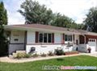 5332 33rd Ave N, Golden Valley, MN 55422