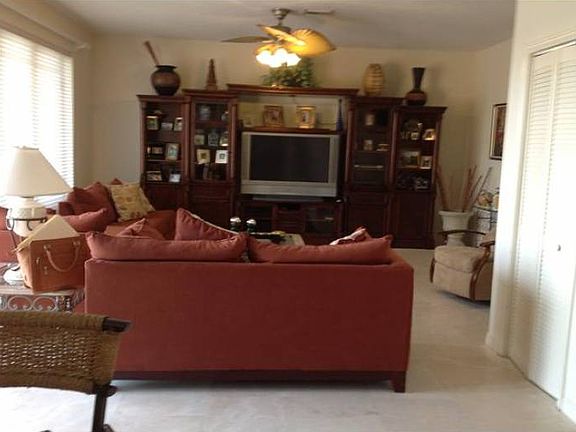 3rd image of 10554 NW 51st St