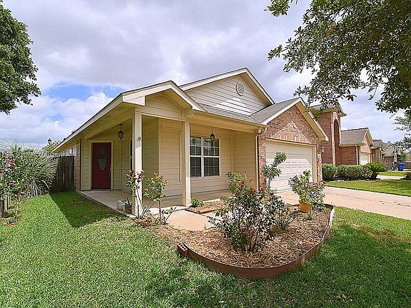 3rd image of 19334 Poppy Grove Ln