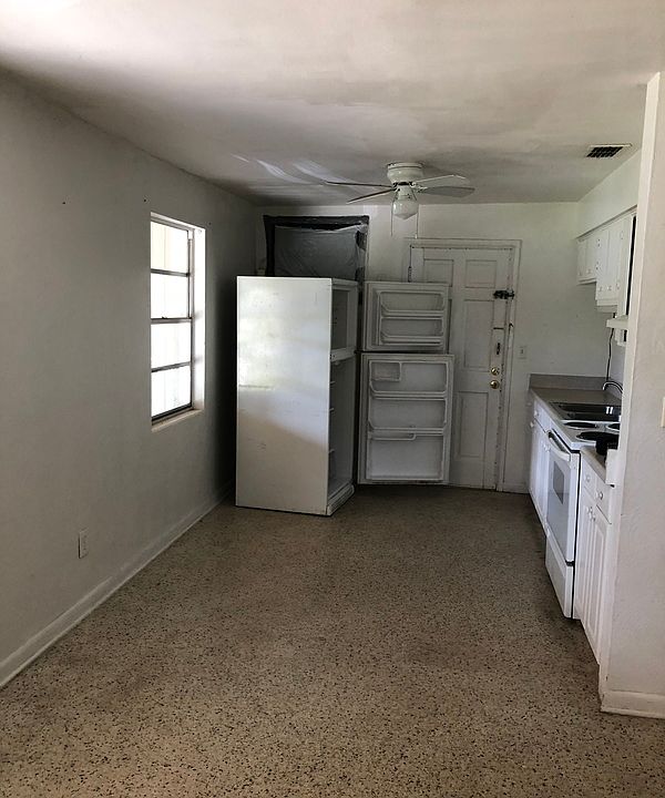 1st image of 29 E Wallace St