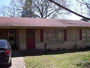 2nd image of 828 S Pineda St