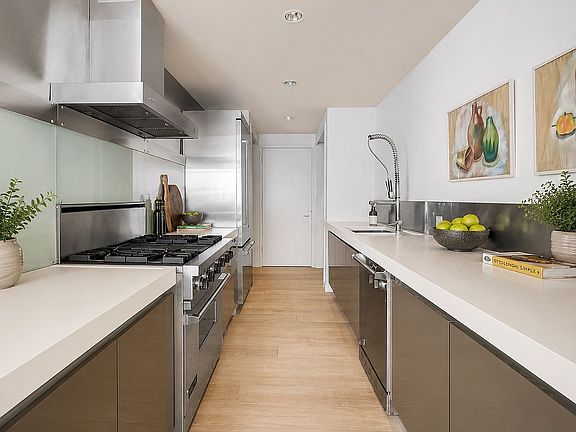 4th image of 66 9th Ave APT 4W