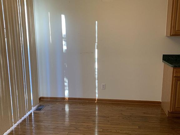 4th image of 47035 Auburn Ct