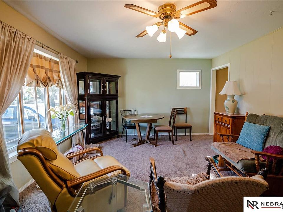1st image of 7428 La Vista Dr