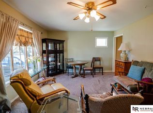 7428 La Vista Dr, La Vista, NE 68128