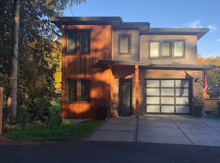 1368 SW 58th Ave, Portland, OR 97221