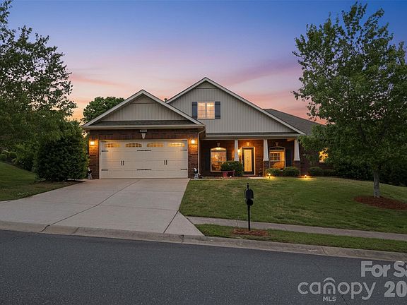 3rd image of 2425 Winnsford Ln