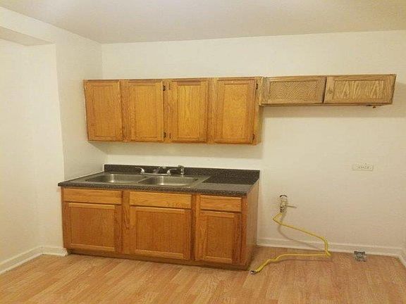 4th image of 1745 W 91st St #3N