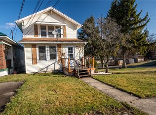 1236 Washington St, Farrell, PA 16121