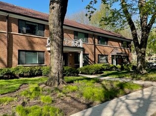 704 Dodge Ave, Evanston, IL 60202