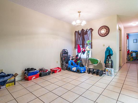 5th image of 8442 Pineverde Ln