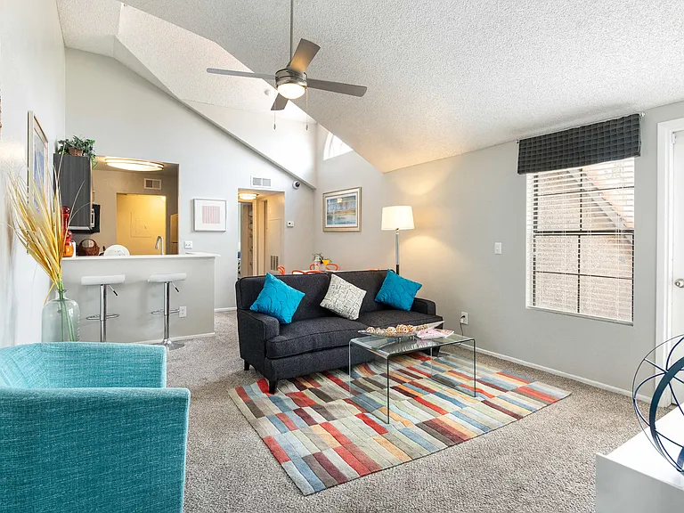 Boulevard at 4201 Apartments — Photo 22