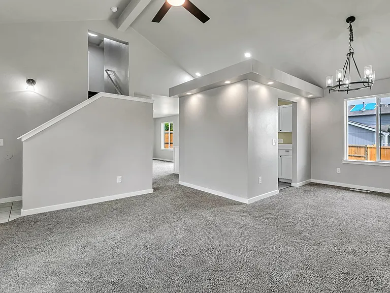 Unit Photo