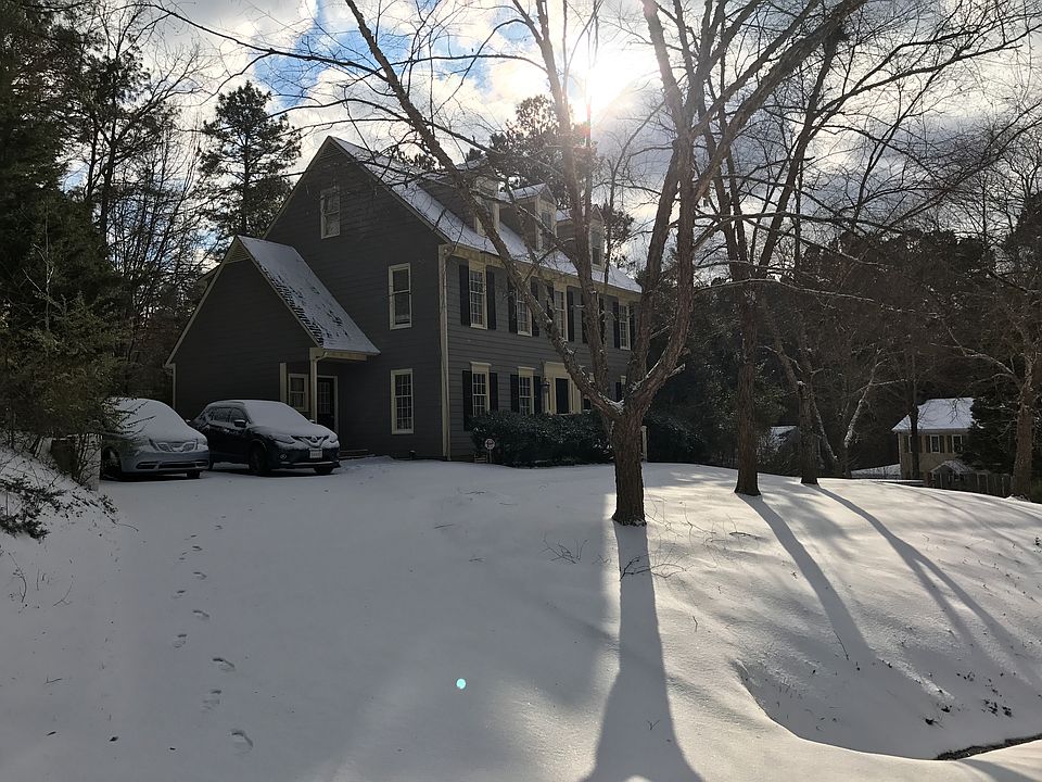 1st image of 4027 Crown Hill Dr
