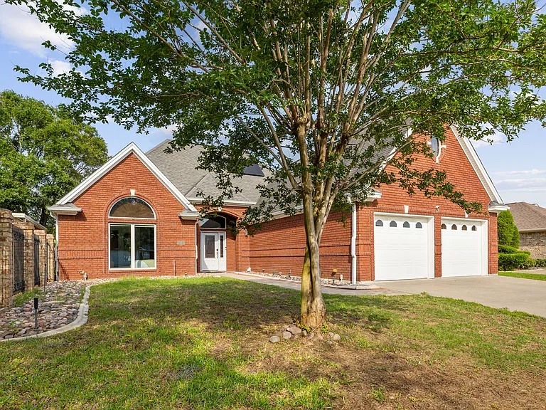 7724 Golfhill Dr — Photo 59