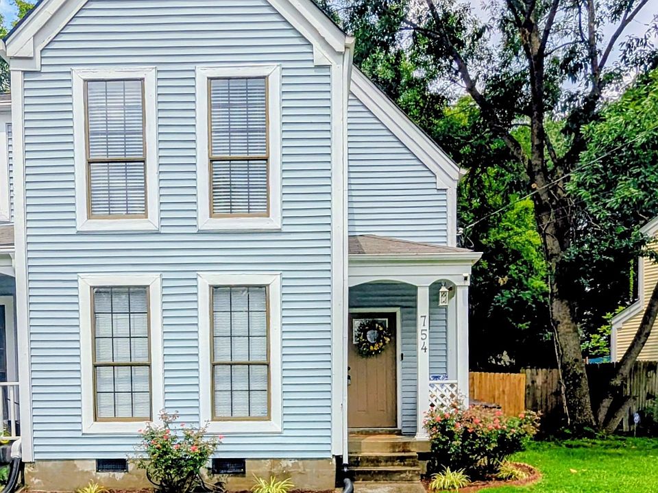 1st image of 754 Lake Terrace Dr