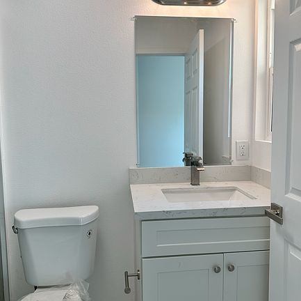 4th image of 4821 Radnor Ave