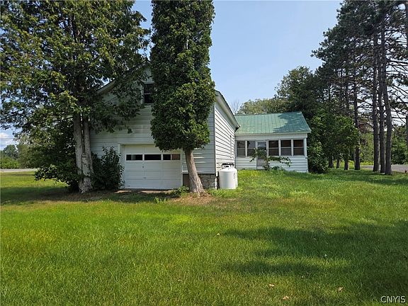 4th image of 7709 Ridge Rd