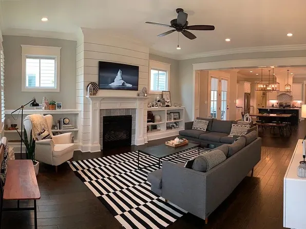 6410 Mistflower Cir, Prospect, KY 40059