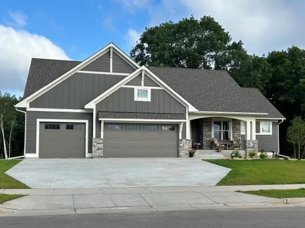 1040 Alta Ave N, Hudson, WI 54016