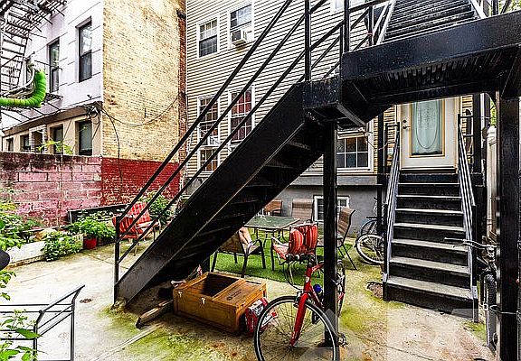 2nd image of 198 Scholes St APT 2l
