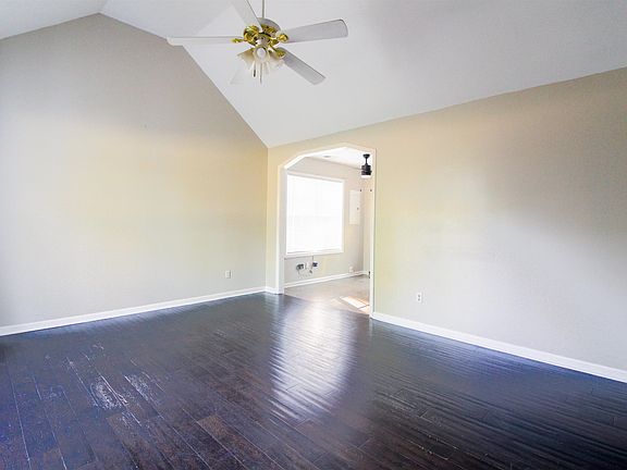 5th image of 901 Conner Whitefield Rd