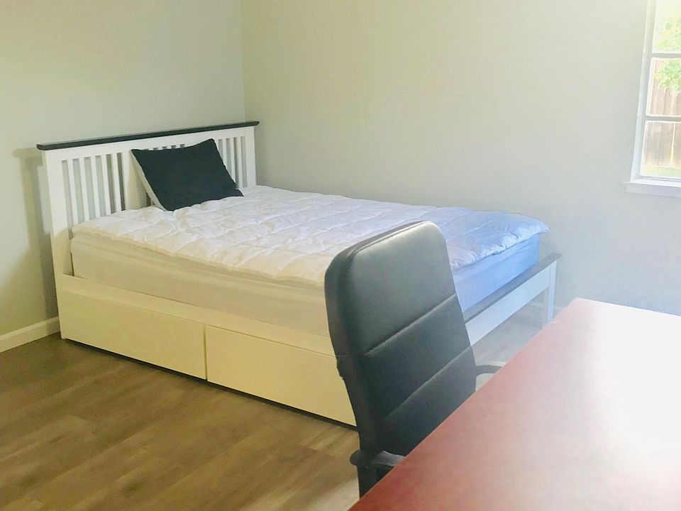1st image of 781 Melannie Ct