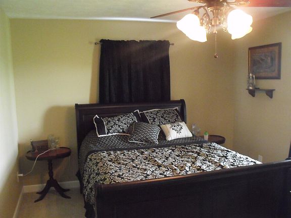 3rd image of 240 Ivy Bluff Trl