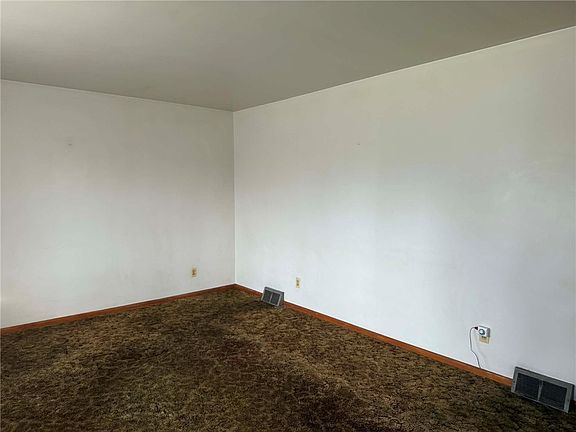 3rd image of 74 N Main St