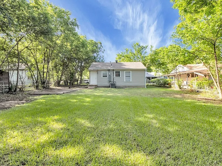 8726 Eldon Dr — Photo 13