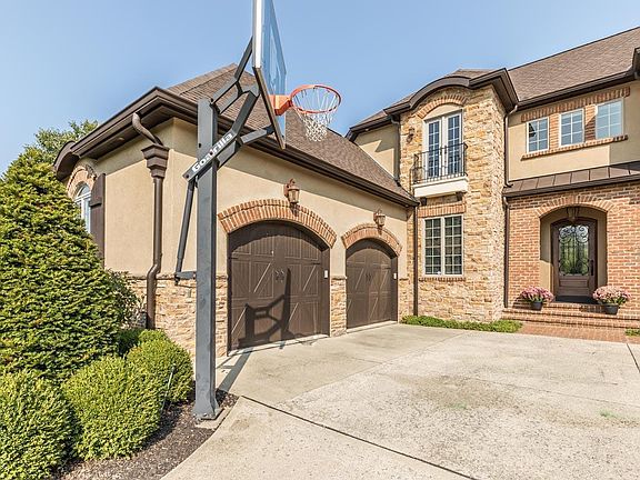 5th image of 9308 Naples Ln