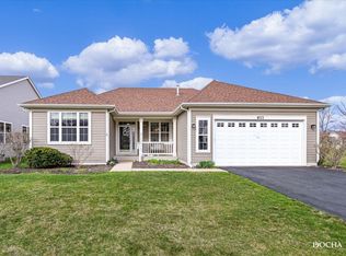 611 Queen Dr, Oswego, IL 60543