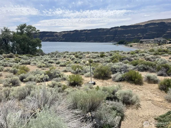 1046 S Section Place, Quincy, WA 98848