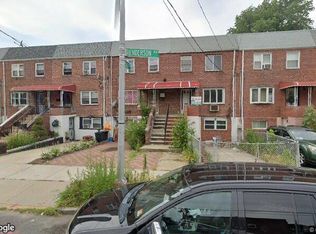 18601 Henderson Ave, Hollis, NY 11423
