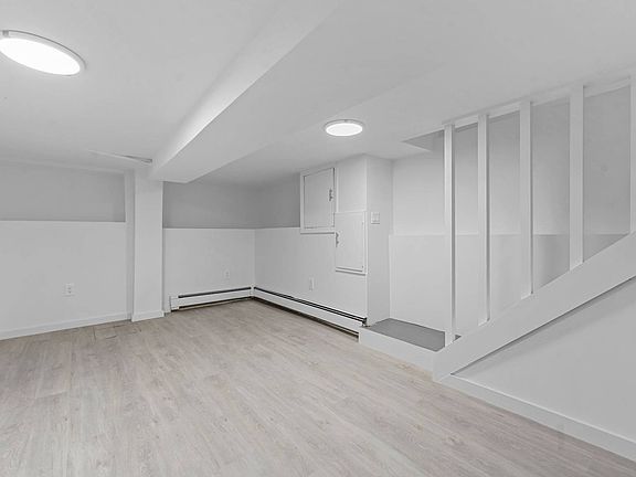 3rd image of 123-22 146th St