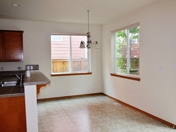 5th image of 4112 150th St SE