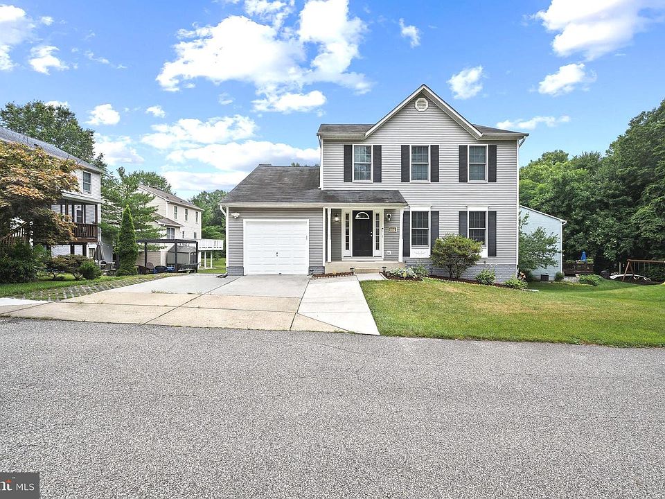 1st image of 6584 Meadowfield Ct