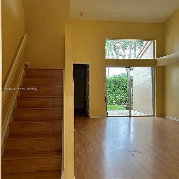 15851 SW 10th St — Photo 2