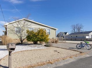 314 Silver Lagoon Dr, Toms River, NJ