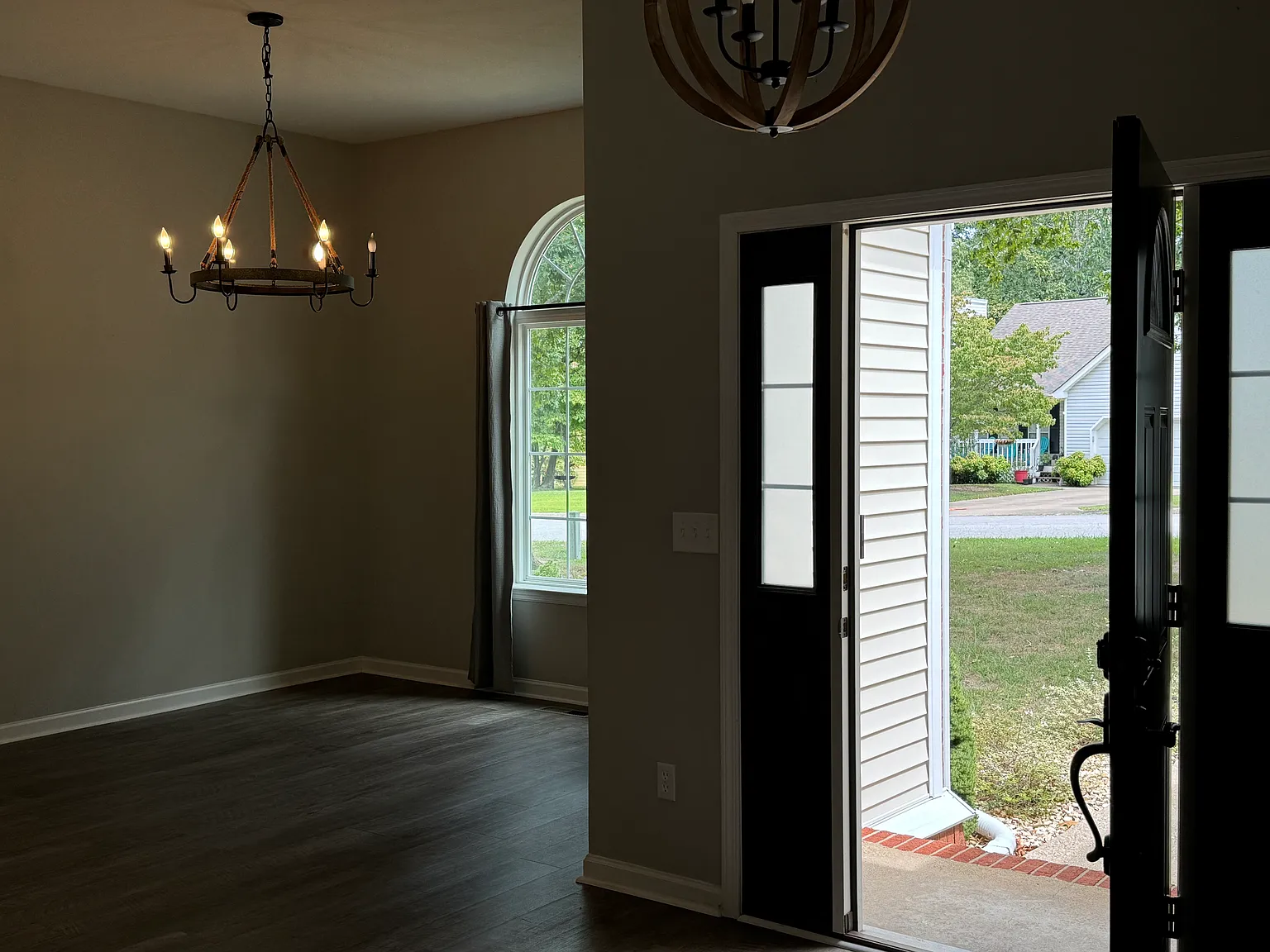 3 bed, 1453 sqft, $2,200 — Photo 4