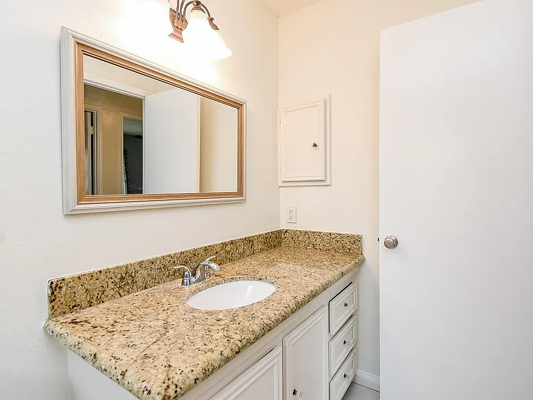 14206 Ella Lee Ln — Photo 26