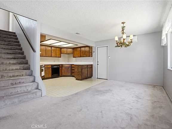 3rd image of 13894 Meadow Ln