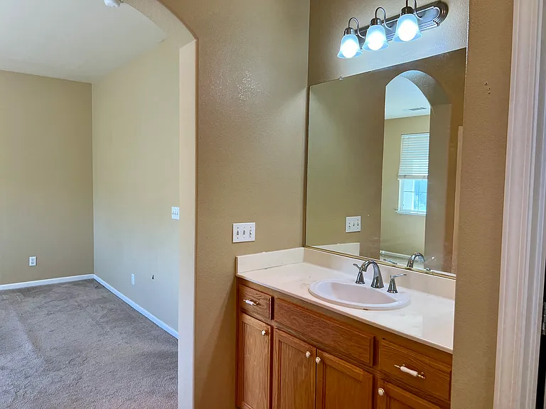 2441 Jessica Cir — Photo 26