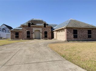 127 Robichaux Dr, La Place, LA 70068