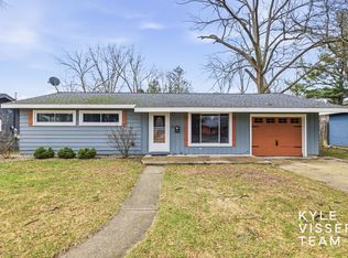 1661 Herrick Ave NE, Grand Rapids, MI 49505