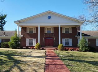 1527 S Bedford Rd, Springfield, MO 65809