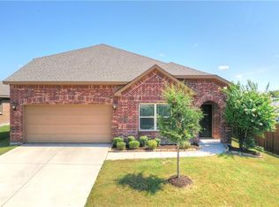 411 Hayes St, Lavon, TX 75166