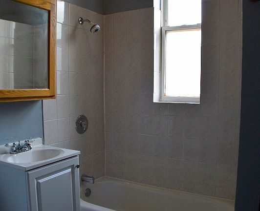 5th image of 3311 W Pierce Ave #1R
