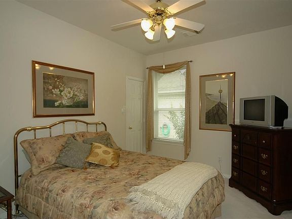 5th image of 4320 Chestnut Grv