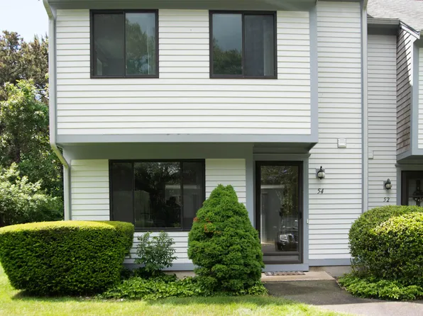 54 Chestnut Circle, Brewster, MA 02631